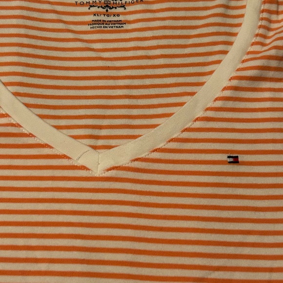 Tommy Hilfiger Women’s Striped V-Neck Tee XL NWT - Picture 3 of 7